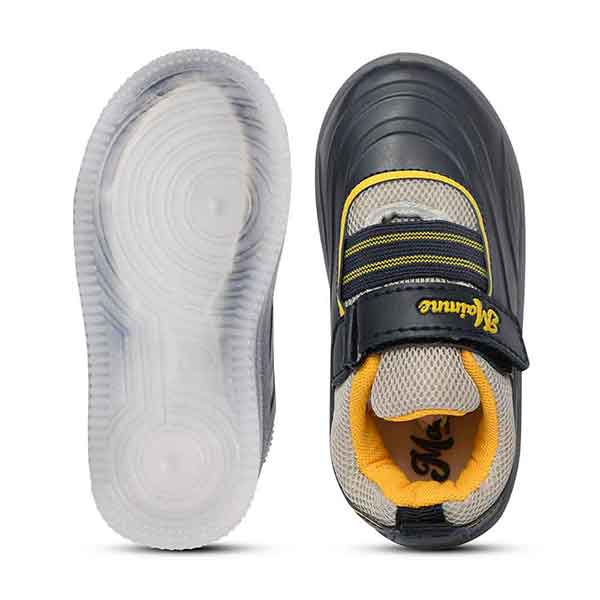 Best Kids footwear manufacturers in delhi